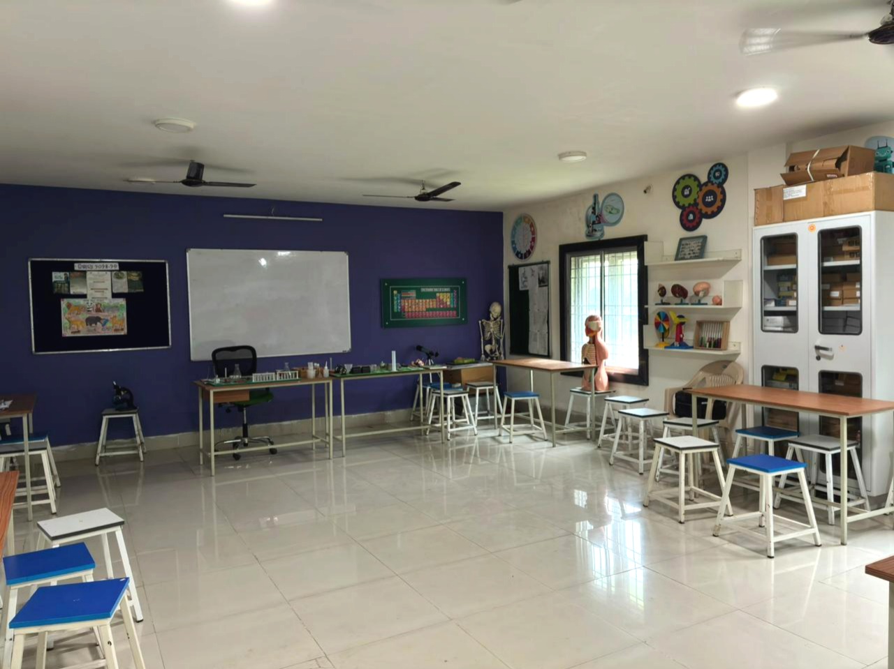 School Science Lab